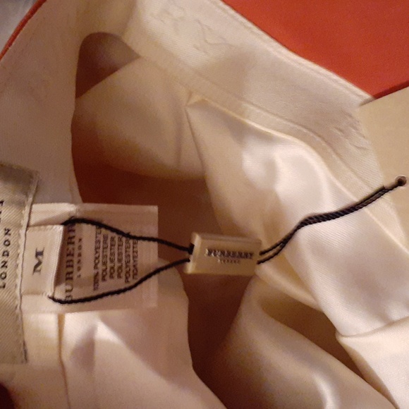 BURBERRY CAP PINK/ BURBERRY NOVA TRIM SIZE M NWT - Picture 5 of 10